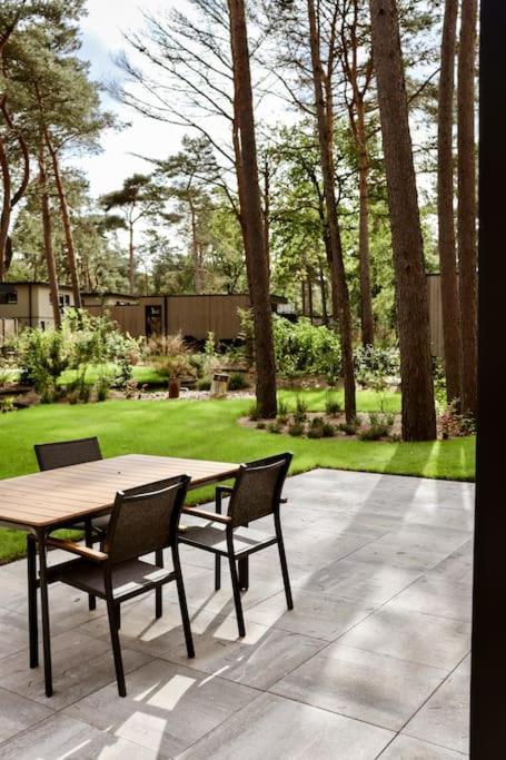 Delightful Luxury 2-Bedroom Holiday Home In Nature Otterlo Exterior foto